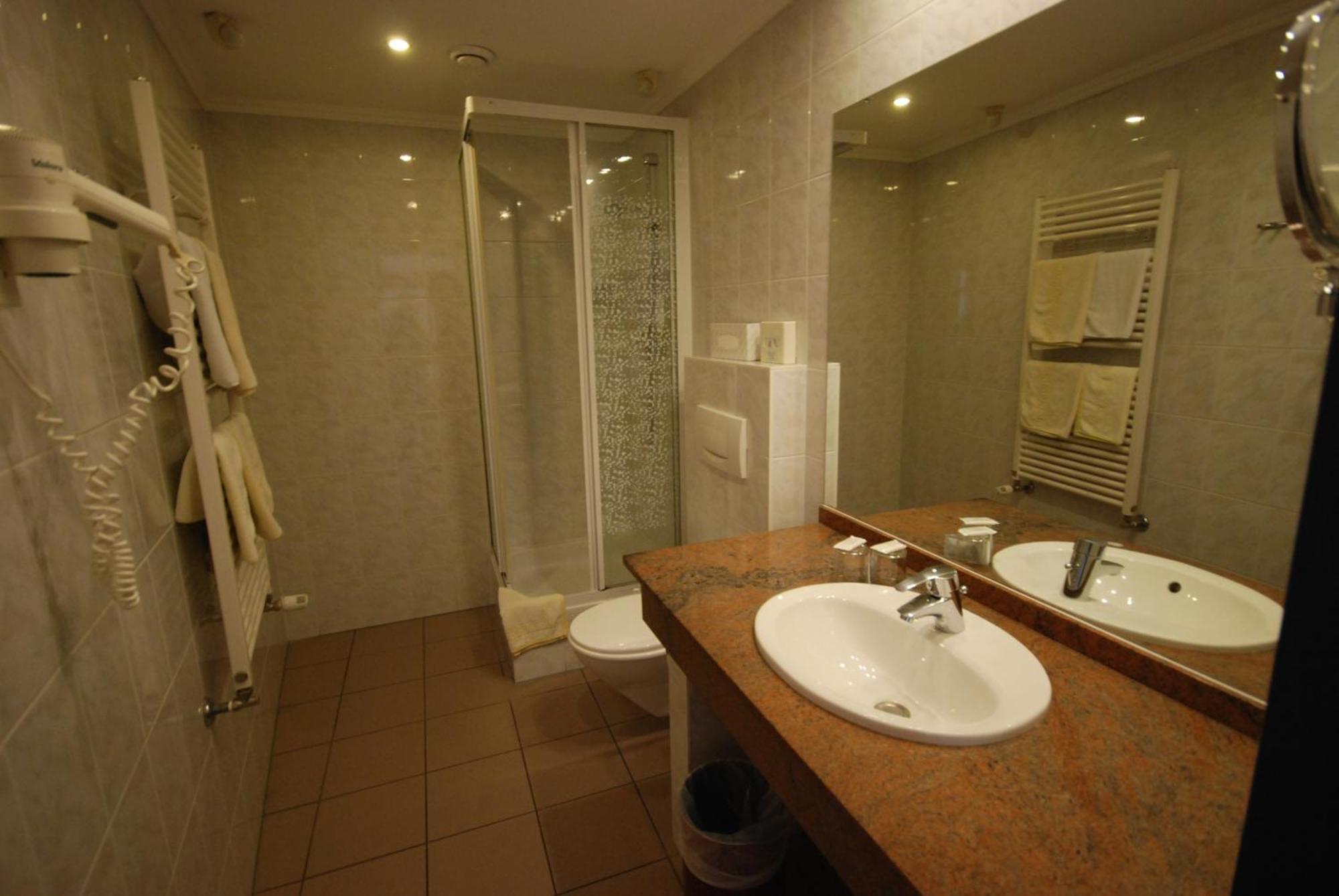 Continental Hotel-Pension Viena Quarto foto