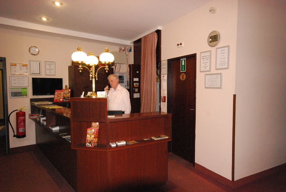 Continental Hotel-Pension Viena Exterior foto