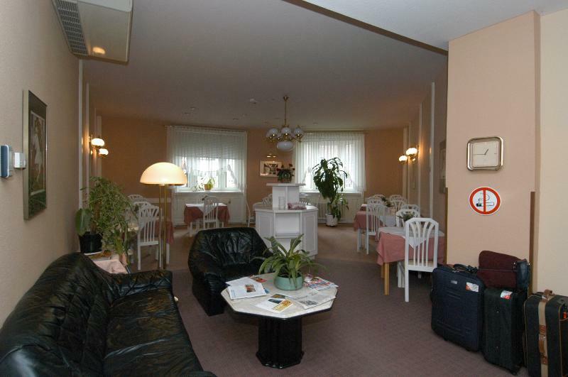 Continental Hotel-Pension Viena Exterior foto